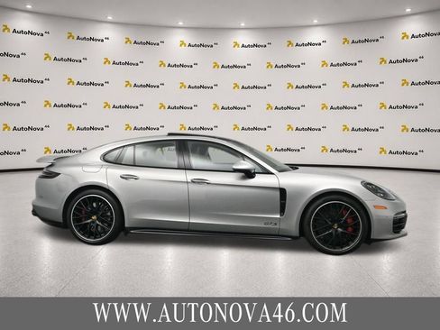 Used 2019 Porsche Panamera GTS AWD/4WD image 10