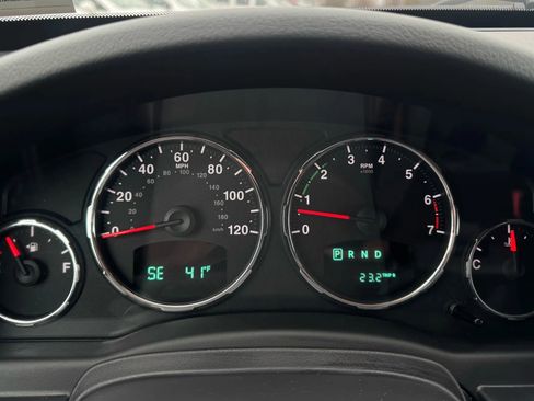 Used 2012 Jeep Liberty Sport image 6