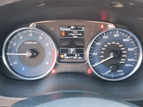 Used 2016 Subaru Crosstrek 2.0i Premium image 10