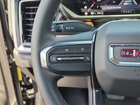 Used 2025 GMC Canyon AT4 w/ Nightfall Edition AWD/4WD image 19