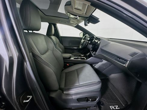 Used 2023 Lexus RZ 450e Premium w/ Technology Package AWD/4WD image 32