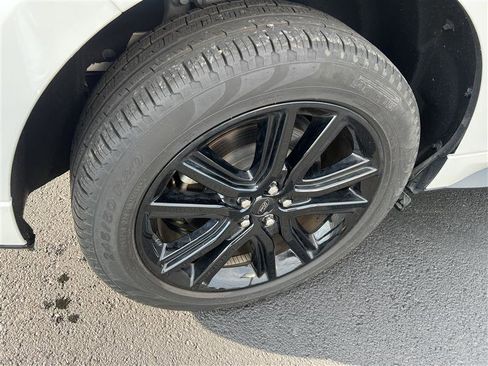 Used 2024 Ford Edge ST-Line image 17