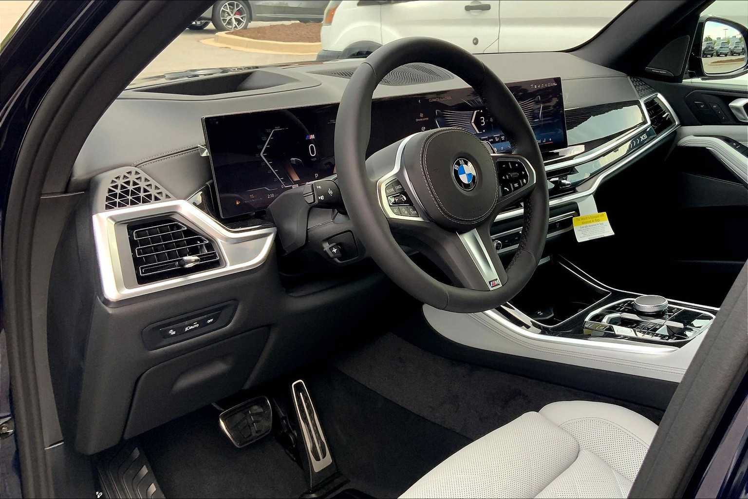Used 2026 BMW X5 xDrive40i AWD/4WD image 9
