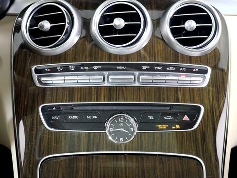 Used 2016 Mercedes-Benz C 300 4MATIC Sedan image 32