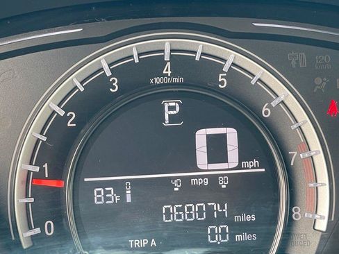 Used 2018 Honda CR-V LX image 17