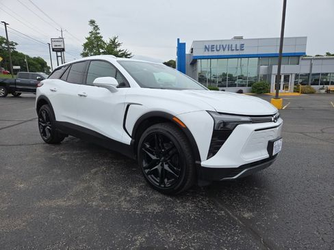 Certified 2025 Chevrolet Blazer EV LT AWD/4WD image 2