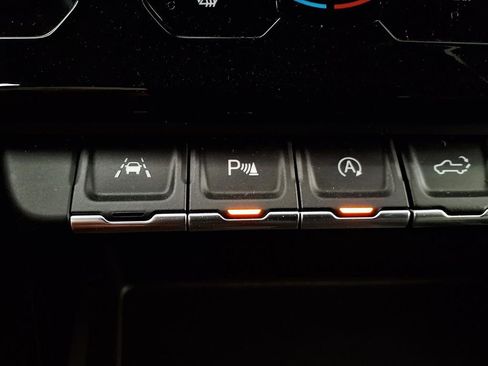 Used 2022 GMC Sierra 1500 AT4X AWD/4WD image 21