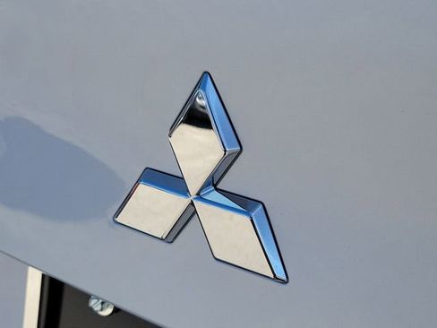 New 2026 Mitsubishi Outlander SEL FWD image 8