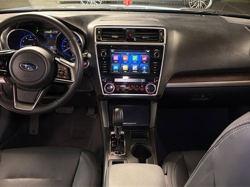 Used 2018 Subaru Outback 2.5i Limited image 19