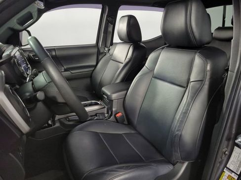 Used 2023 Toyota Tacoma Limited w/ Nightshade Package image 14