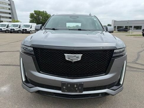 Used 2021 Cadillac Escalade ESV Sport w/ Driver Assist Tech Package AWD/4WD image 5