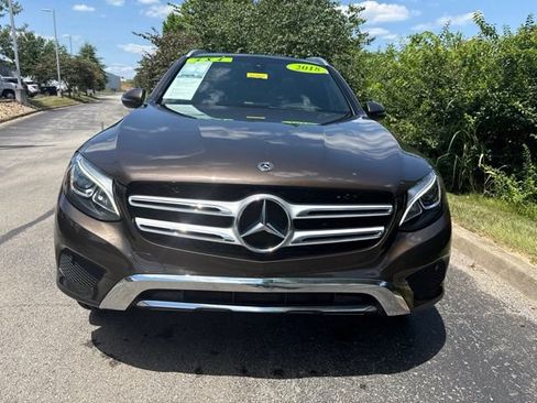 Used 2018 Mercedes-Benz GLC 300 4MATIC image 2