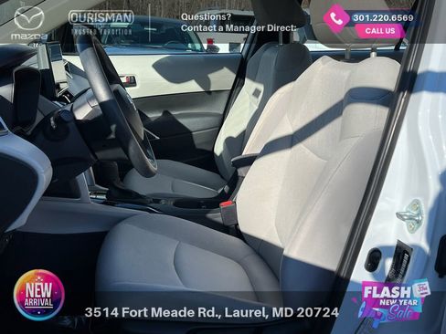 Used 2024 Toyota Corolla Cross L image 6