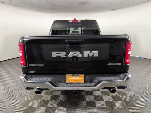 Certified 2025 RAM 1500 Big Horn AWD/4WD image 7