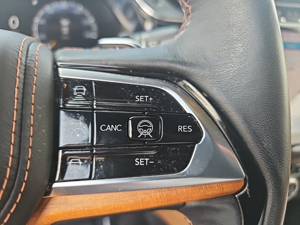 Certified 2024 Jeep Grand Cherokee L Summit AWD/4WD image 39