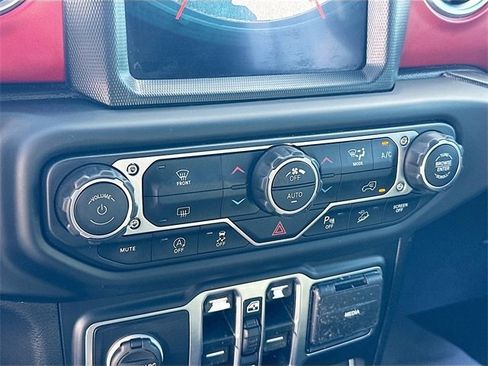 Used 2019 Jeep Wrangler Unlimited Rubicon image 16