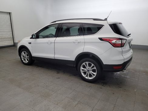 Used 2018 Ford Escape SE w/ SE Sync 3 Package image 3