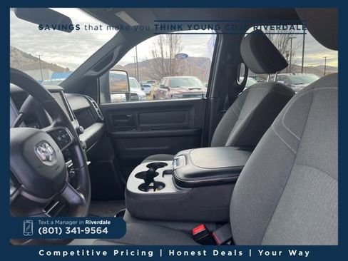 Used 2024 RAM 3500 Tradesman w/ Chrome Appearance Group image 16