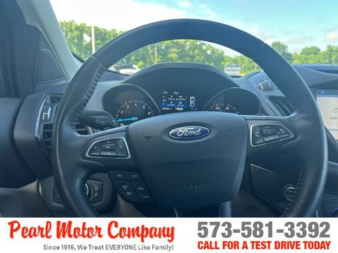Used 2017 Ford Escape Titanium AWD/4WD image 13