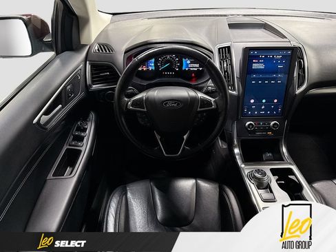Used 2022 Ford Edge Titanium AWD/4WD image 25