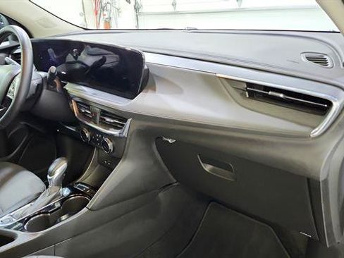 Used 2025 Buick Encore GX Preferred FWD image 23