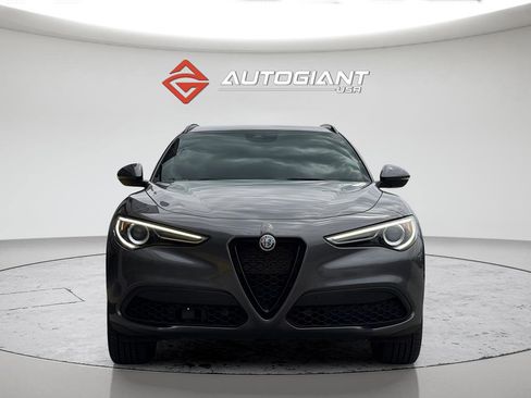 Used 2022 Alfa Romeo Stelvio Sprint RWD image 3