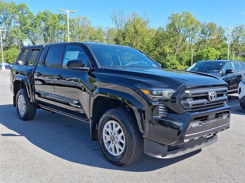 New 2025 Toyota Tacoma SR5 image 3