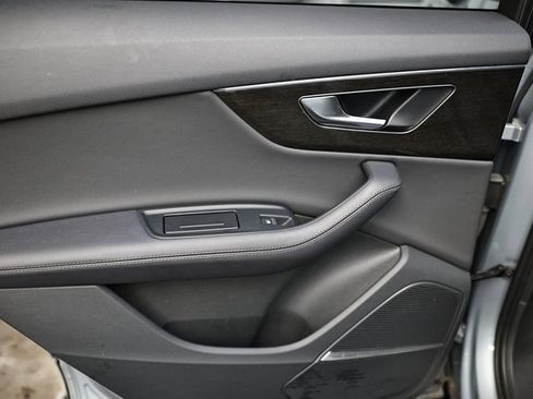 Used 2024 Audi Q7 2.0T Premium Plus image 33