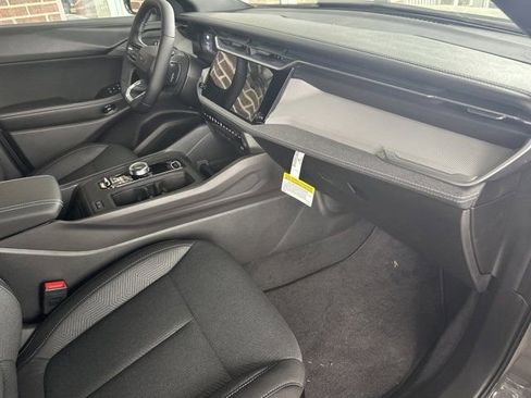 New 2026 Jeep Cherokee Laredo image 8