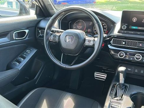 Used 2025 Honda Civic Sport image 23