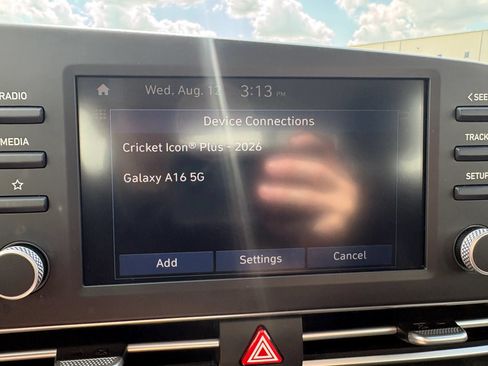 Used 2026 Hyundai Elantra Hybrid FWD image 34
