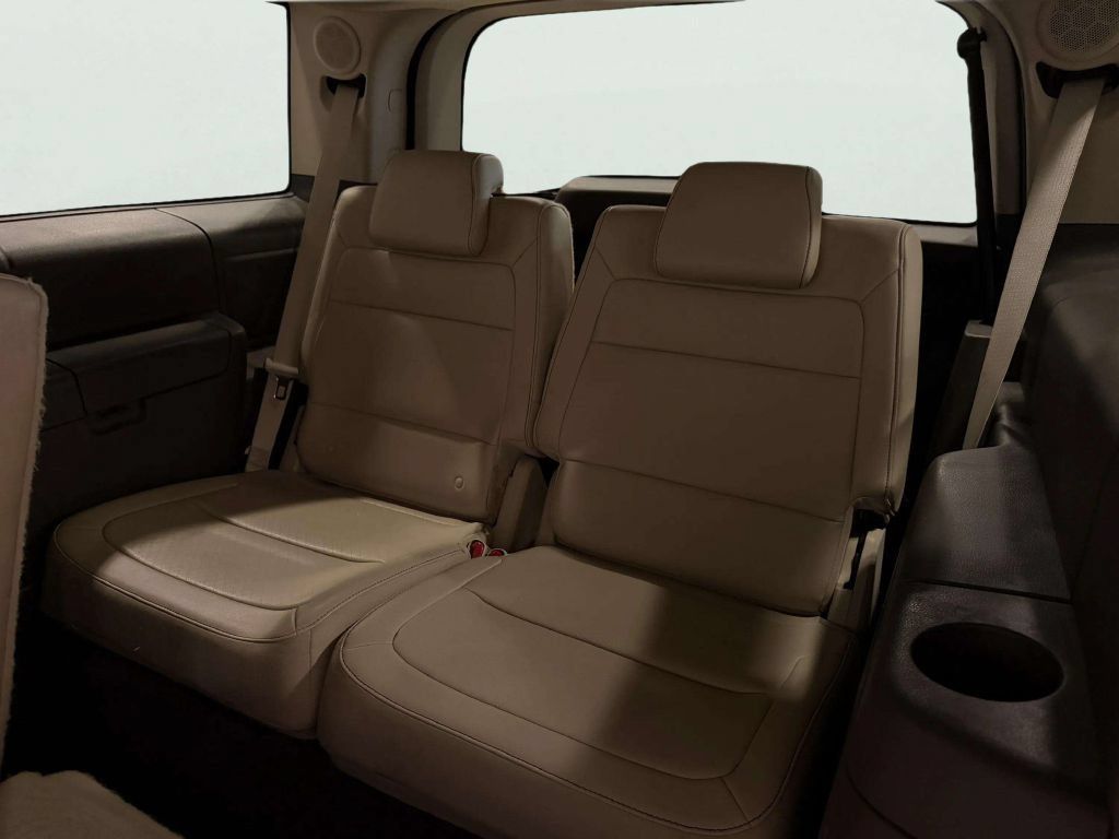 Used 2011 Ford Flex Limited FWD image 20