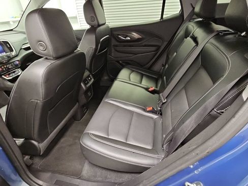 Used 2024 GMC Terrain SLT AWD/4WD image 30