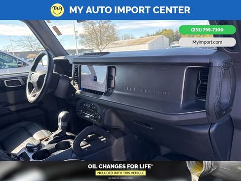 Used 2025 Ford Bronco Badlands AWD/4WD image 29