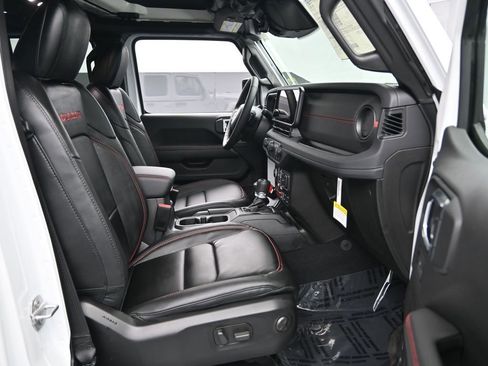 New 2026 Jeep Wrangler Unlimited Rubicon w/ Safety Group image 32