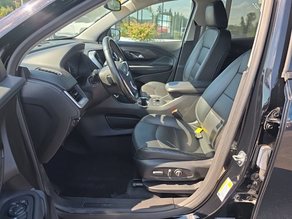 Used 2024 GMC Terrain SLT AWD/4WD image 20