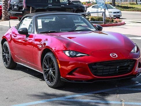 New 2026 MAZDA MX-5 Miata Club RWD image 3