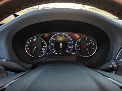 Used 2023 Buick Enclave Premium image 10