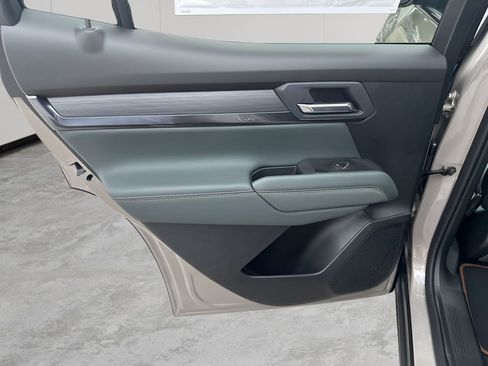 New 2026 GMC Terrain AT4 w/ Convenience Package III image 17