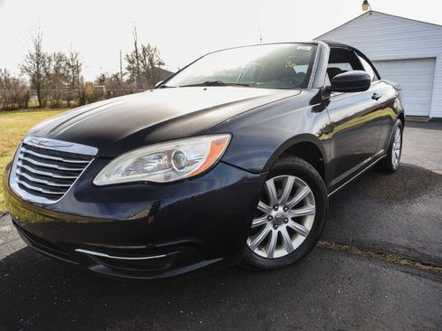 Used 2012 Chrysler 200 Touring FWD image 34