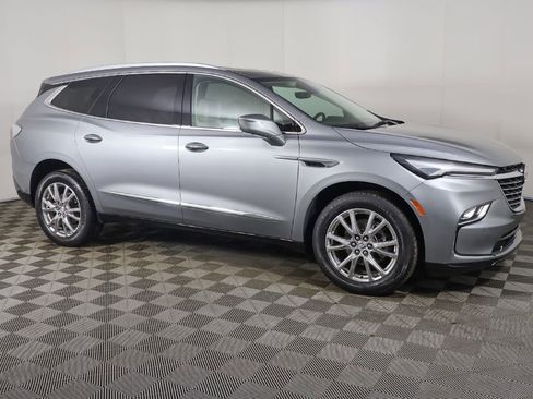 Used 2023 Buick Enclave Premium w/ Experience Buick Package FWD image 23