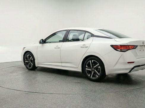 Used 2025 Nissan Sentra SV FWD image 6