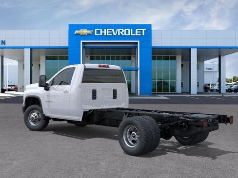 New 2026 Chevrolet Silverado 3500 W/T RWD image 3