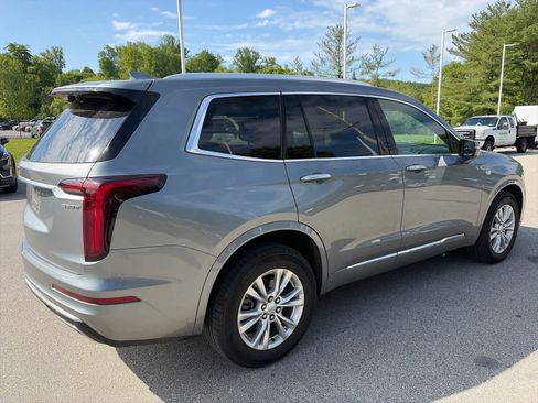 Certified 2023 Cadillac XT6 Luxury AWD/4WD image 4