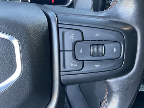 Used 2023 GMC Sierra 1500 AT4 w/ Technology Package AWD/4WD image 32