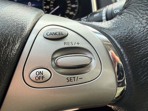 Used 2018 Nissan Murano SV AWD/4WD image 12