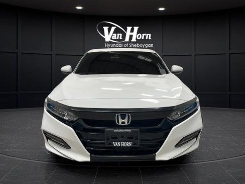 Used 2019 Honda Accord Sport image 2