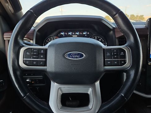 Used 2022 Ford Expedition Max Limited image 30