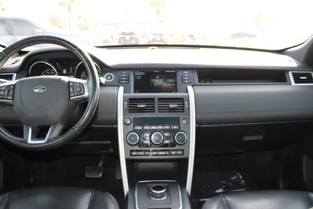 Used 2017 Land Rover Discovery Sport HSE AWD/4WD image 10