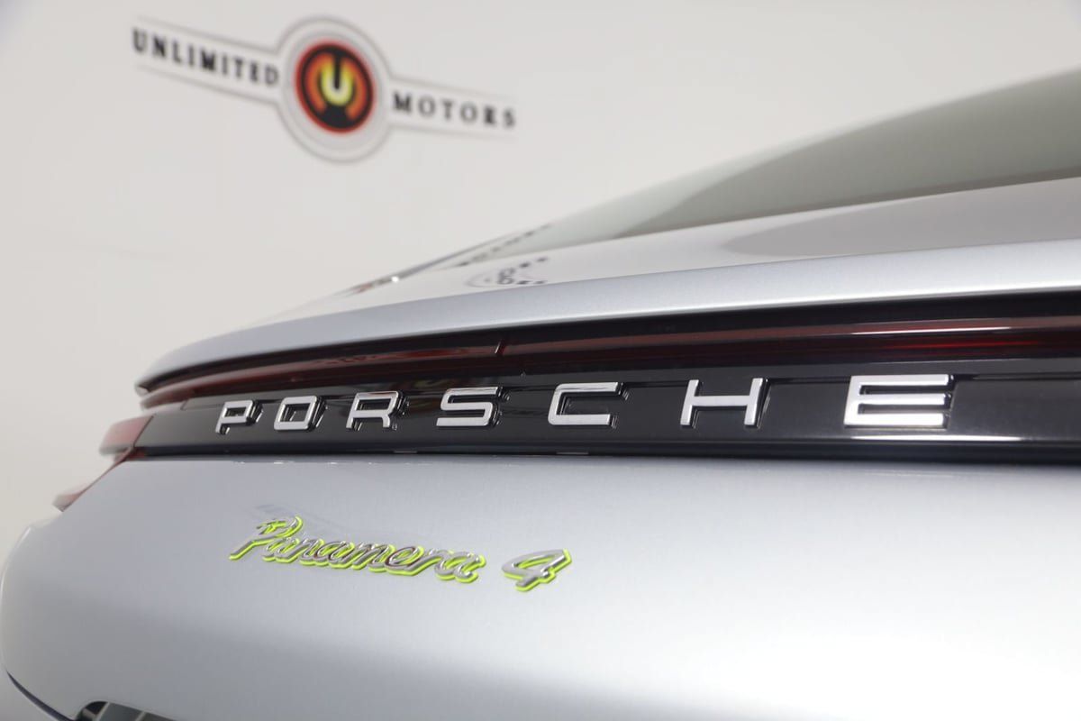 Used 2018 Porsche Panamera 4 AWD/4WD image 59